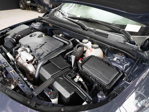 Used 2025 Chevrolet Malibu LT FWD image 32