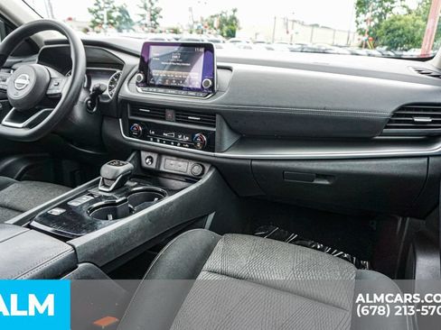 Used 2024 Nissan Rogue SV FWD image 24