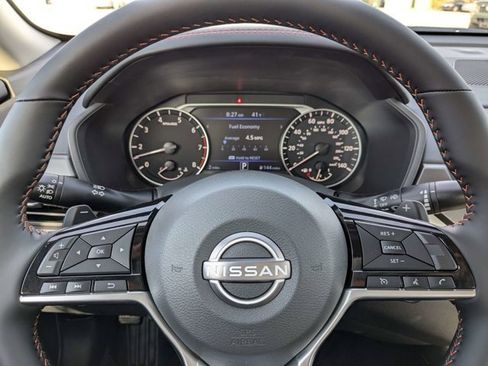 New 2025 Nissan Altima 2.5 SR image 24