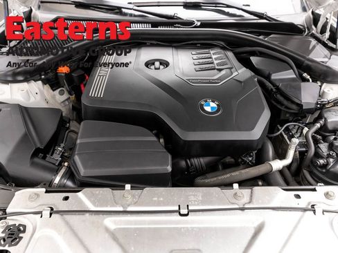 Used 2022 BMW 330i xDrive Sedan w/ M Sport Package image 7