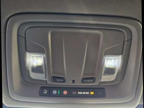 Used 2019 Chevrolet Silverado 1500 LT Trail Boss w/ Convenience Package image 27