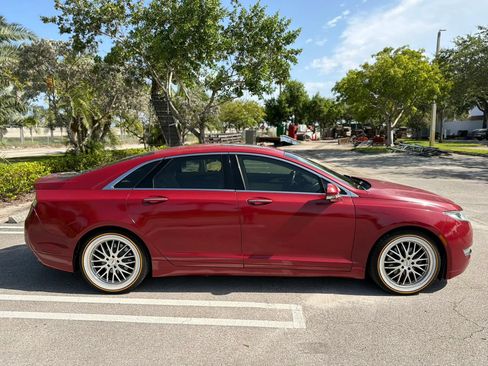 Used 2016 Lincoln MKZ w/ Equipment Group 300A Reserve FWD image 8