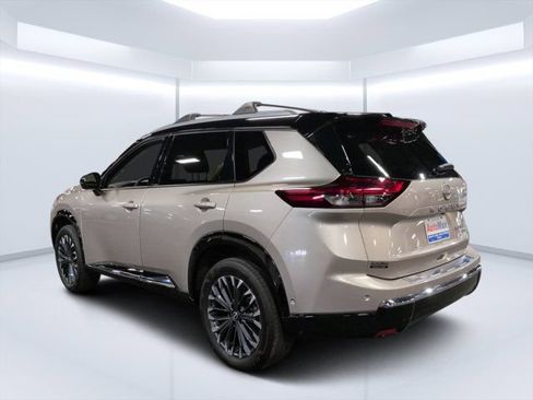 Used 2026 Nissan Rogue Platinum w/ Platinum Premium Package AWD/4WD image 5