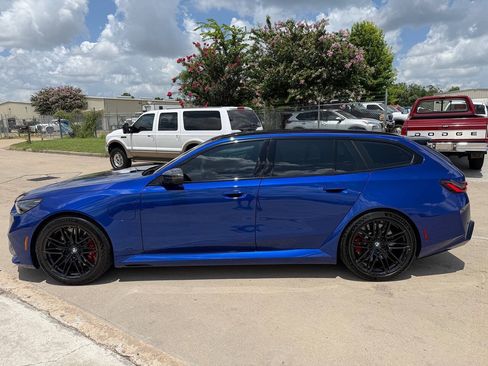 Used 2026 BMW M5 Touring AWD/4WD image 26