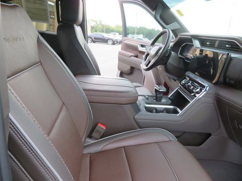 Used 2024 GMC Sierra 1500 Denali w/ Technology Package image 22