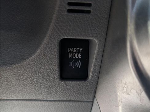 Used 2013 Toyota 4Runner SR5 w/ Convenience Pkg AWD/4WD image 25
