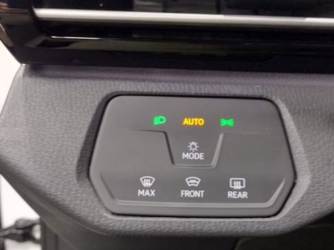 New 2026 Volkswagen ID.4 Pro image 19