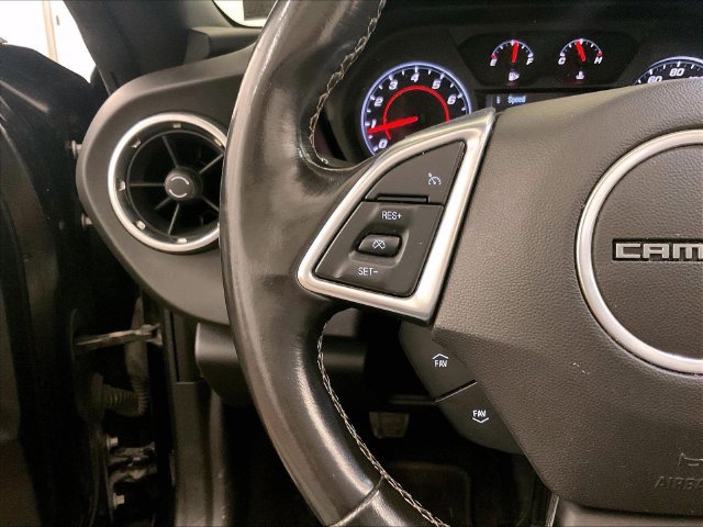 Used 2017 Chevrolet Camaro LT RWD image 17