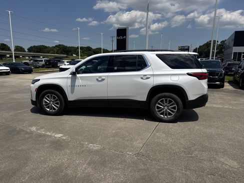 Used 2023 Chevrolet Traverse LT FWD image 31