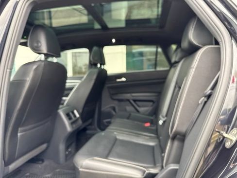 Used 2020 Volkswagen Atlas Cross Sport SEL AWD/4WD image 20