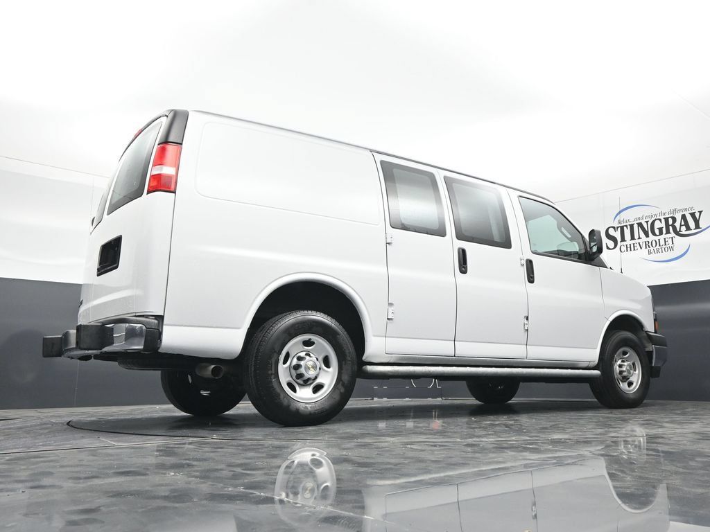 Used 2025 Chevrolet Express 2500 w/ Driver Convenience Package RWD image 32