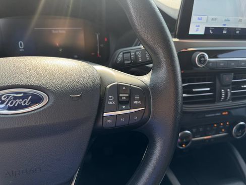 Used 2025 Ford Escape Active AWD/4WD image 29