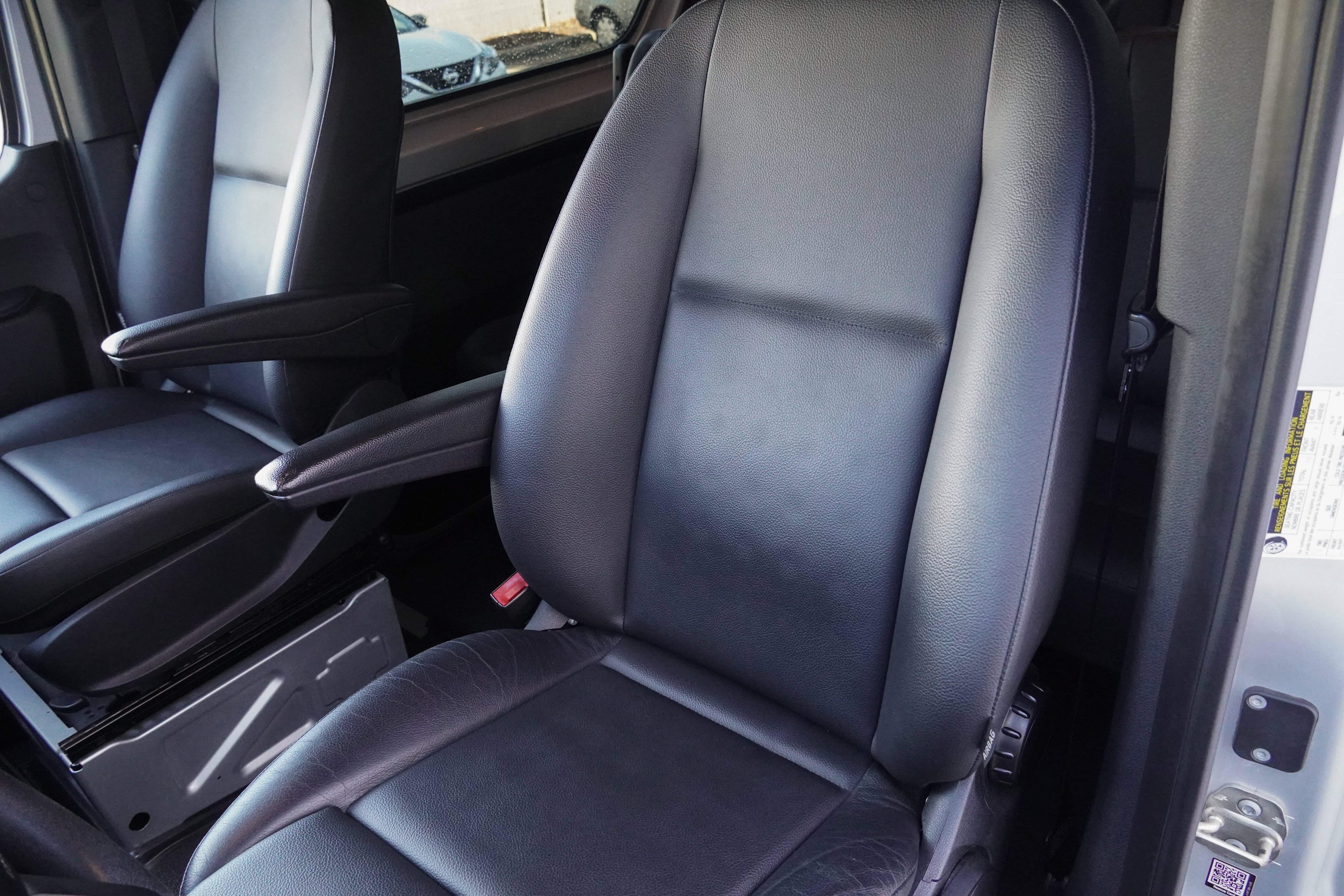 Used 2019 Mercedes-Benz Sprinter 2500 image 16