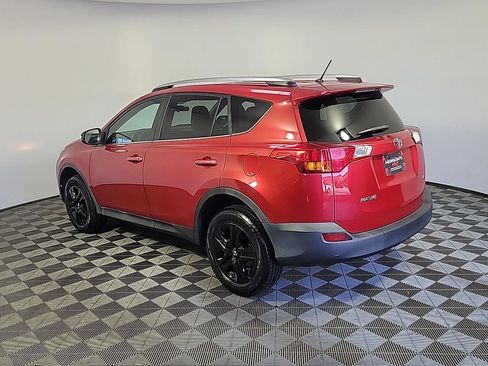 Used 2015 Toyota RAV4 LE image 10