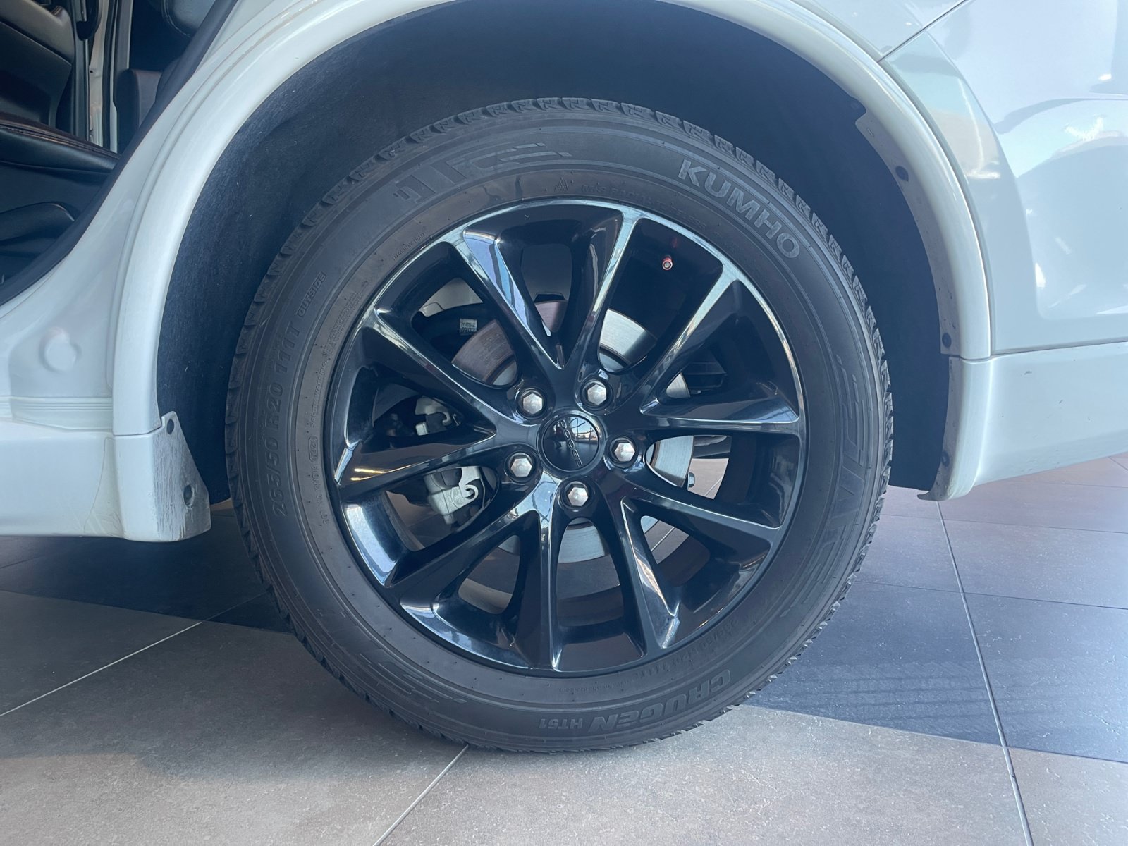 Used 2018 Dodge Durango R/T w/ Blacktop Package RWD image 26