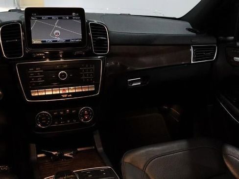 Used 2018 Mercedes-Benz GLS 550 4MATIC w/ Driver Assistance Package image 24