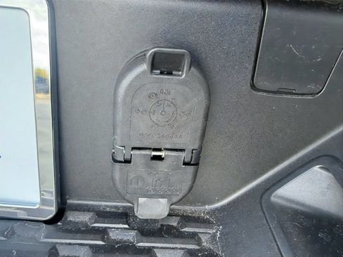 New 2026 RAM 1500 Big Horn AWD/4WD image 11