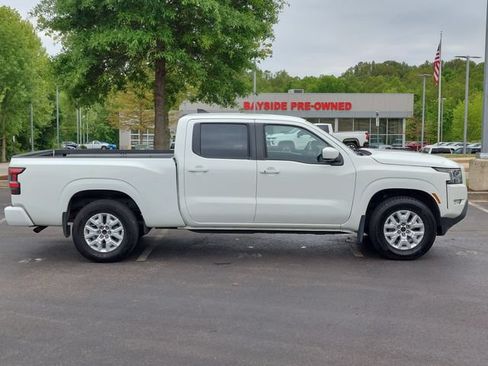 Used 2024 Nissan Frontier SV w/ Technology Package AWD/4WD image 11