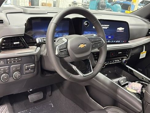 New 2026 Chevrolet Suburban Premier w/ Sun And Tow Package image 10