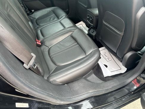 Used 2013 Lincoln MKZ FWD image 11