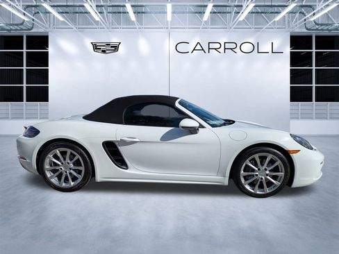 Used 2021 Porsche 718 Boxster image 3