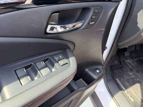 Used 2025 Honda Ridgeline Black Edition image 10