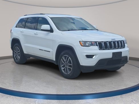 Used 2020 Jeep Grand Cherokee Laredo w/ Laredo X Package AWD/4WD image 4