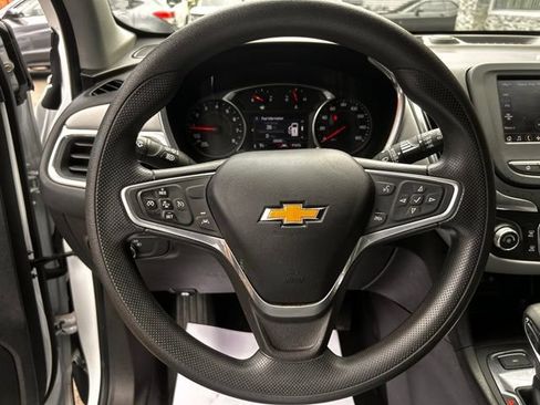 Used 2023 Chevrolet Equinox LT AWD/4WD image 22