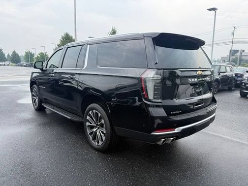 Used 2026 Chevrolet Suburban High Country w/ Sun And Tow Package AWD/4WD image 9