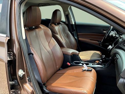 Used 2019 Acura ILX w/ Premium Package image 7