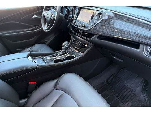 Used 2017 Buick Envision Essence AWD/4WD image 18