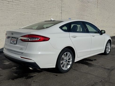 Certified 2020 Ford Fusion SE image 9