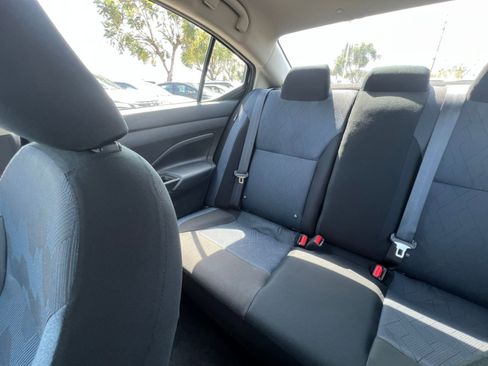 Used 2025 Nissan Versa SV FWD image 44