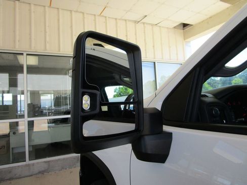 Used 2024 Chevrolet Silverado 2500 Custom w/ Custom Value Package AWD/4WD image 16