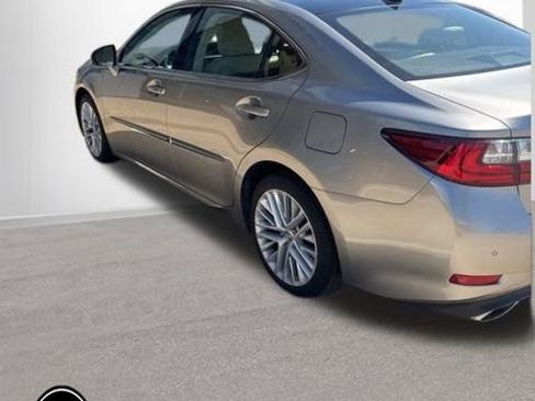 Used 2018 Lexus ES 350 w/ Luxury Package w/Wood Trim FWD image 7