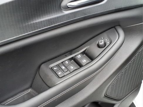 New 2026 Jeep Grand Cherokee Laredo AWD/4WD image 13