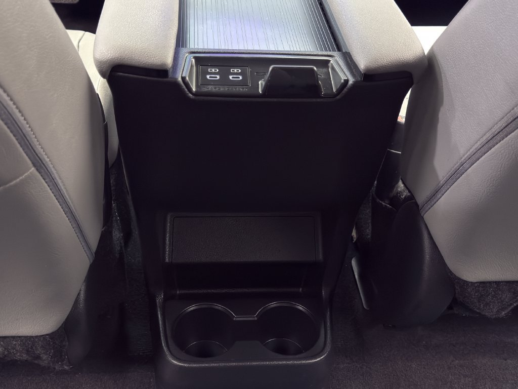 Used 2025 Toyota Sienna XLE w/ XLE Plus Package AWD/4WD image 44