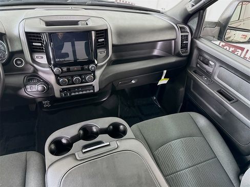 Used 2024 RAM 2500 Tradesman w/ Chrome Appearance Group image 26