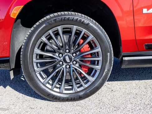 Used 2023 Cadillac Escalade ESV V image 32