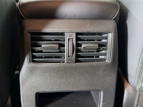 Used 2023 Mitsubishi Outlander SE AWD/4WD image 25