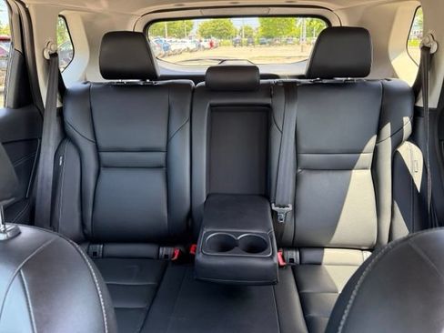 Used 2024 Nissan Rogue SL AWD/4WD image 24