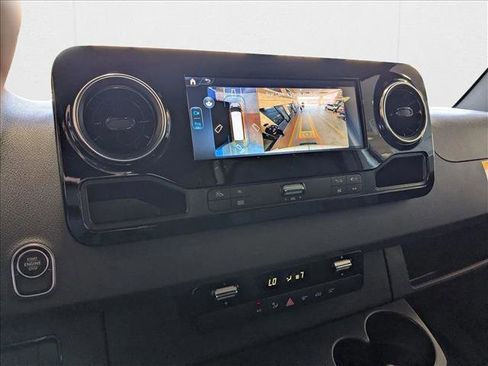New 2025 Mercedes-Benz Sprinter 2500 image 10