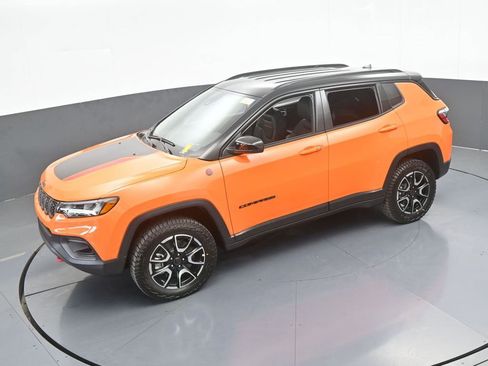 New 2026 Jeep Compass Trailhawk image 44