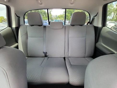 Used 2022 Toyota Tacoma SR5 w/ Technology Package RWD image 5