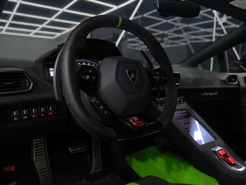 Used 2023 Lamborghini Huracan STO RWD image 47