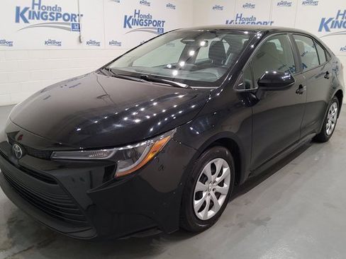 Used 2023 Toyota Corolla LE image 48