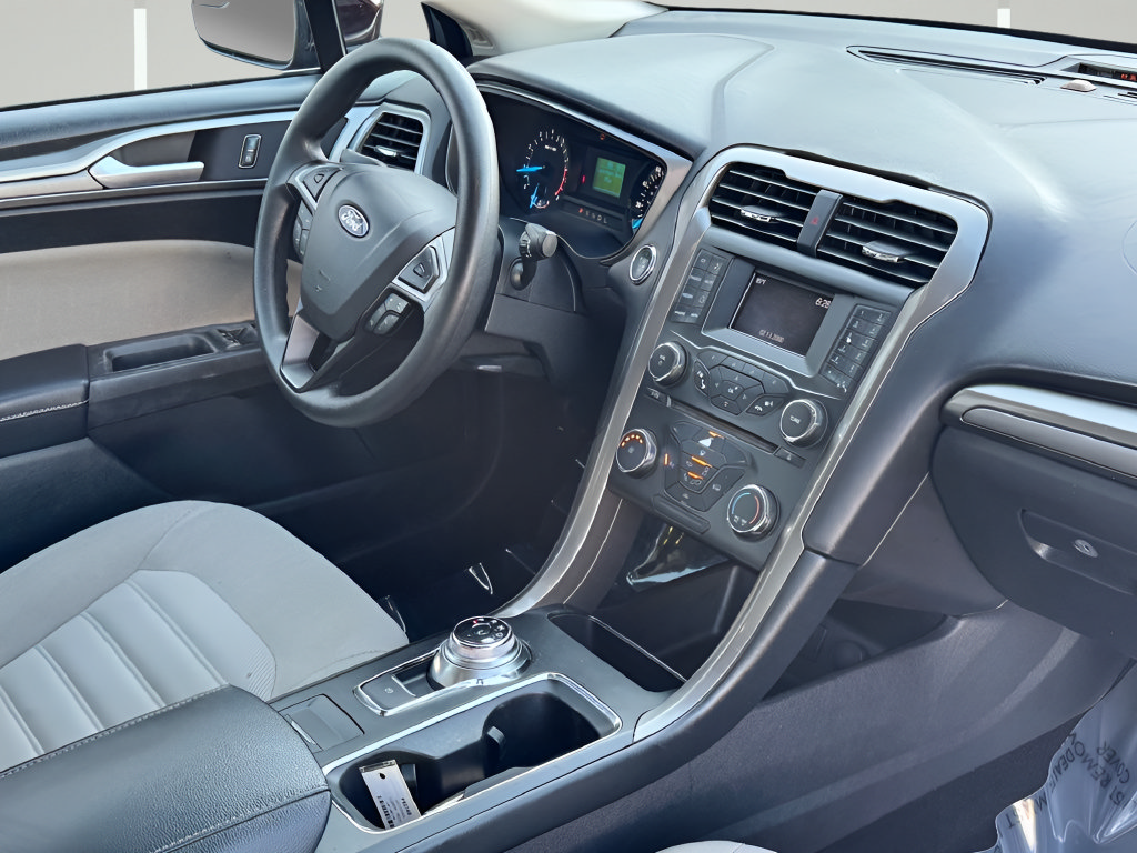 Used 2017 Ford Fusion S FWD image 11