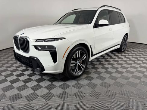 Certified 2024 BMW X7 xDrive40i w/ M Sport Package image 8