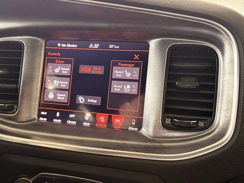 Used 2018 Dodge Charger R/T image 40