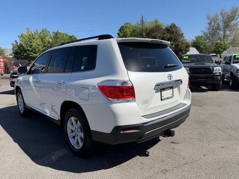 Used 2012 Toyota Highlander FWD image 17